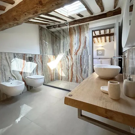 Vendégház New Moon La Spezia