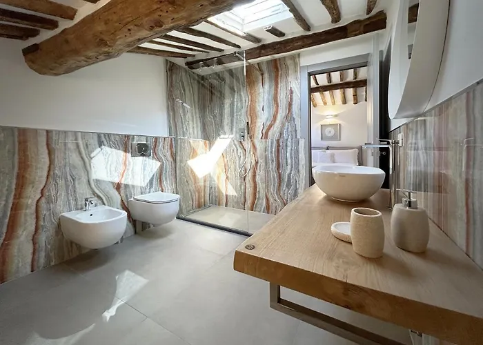 بيت ضيافة New Moon لا سبيتسْيا