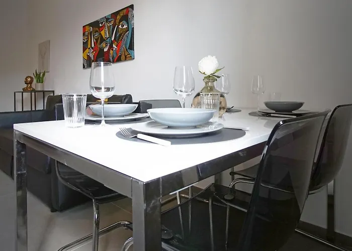 Гостьовий будинок New Moon 4*