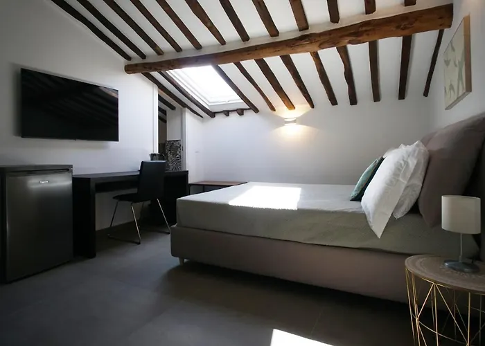 New Moon 4* لا سبيتسْيا